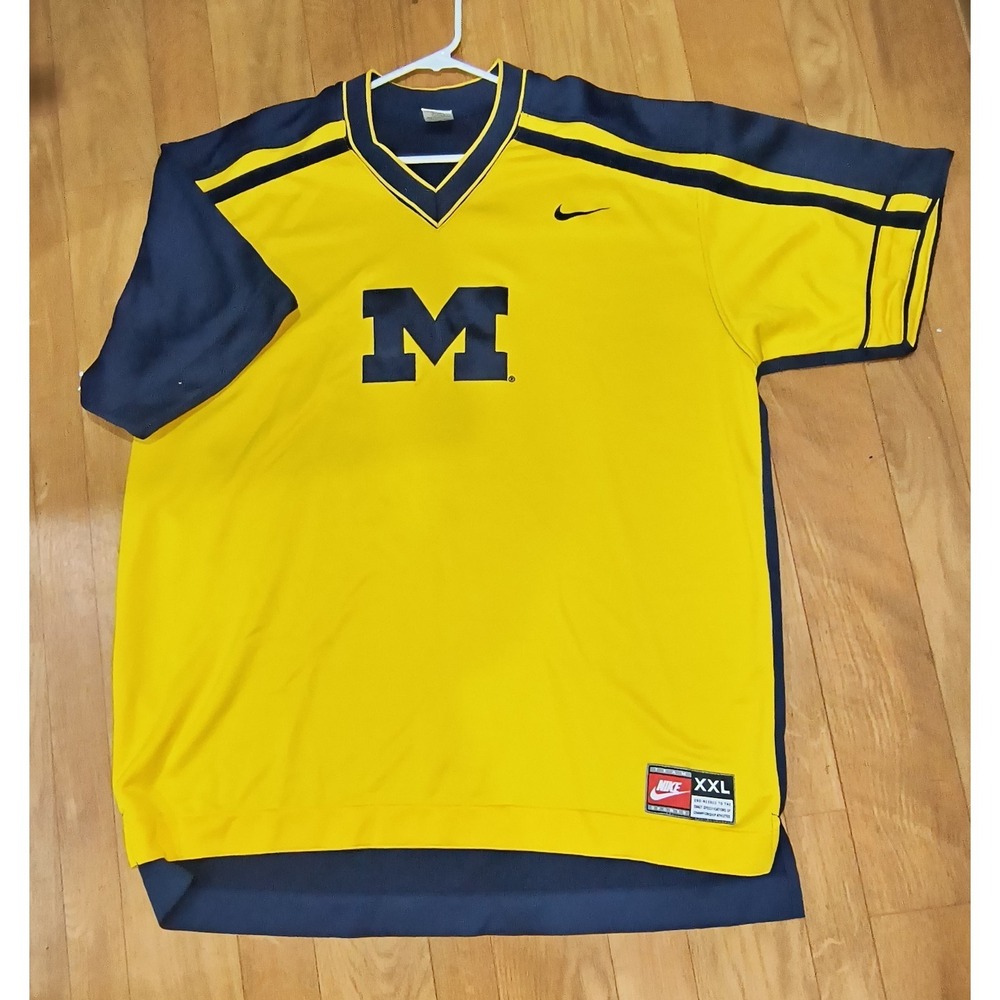 Rare Vintage NIKE Team Sports Michigan Wolverines Jersey T Shirt 2xl